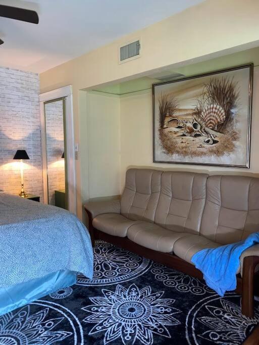 ג'קסונוויל Cozy Home, King Bed, 3 Bedrooms,Close To Downtown Beaches Towncenter מראה חיצוני תמונה