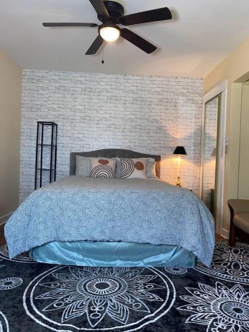 ג'קסונוויל Cozy Home, King Bed, 3 Bedrooms,Close To Downtown Beaches Towncenter מראה חיצוני תמונה