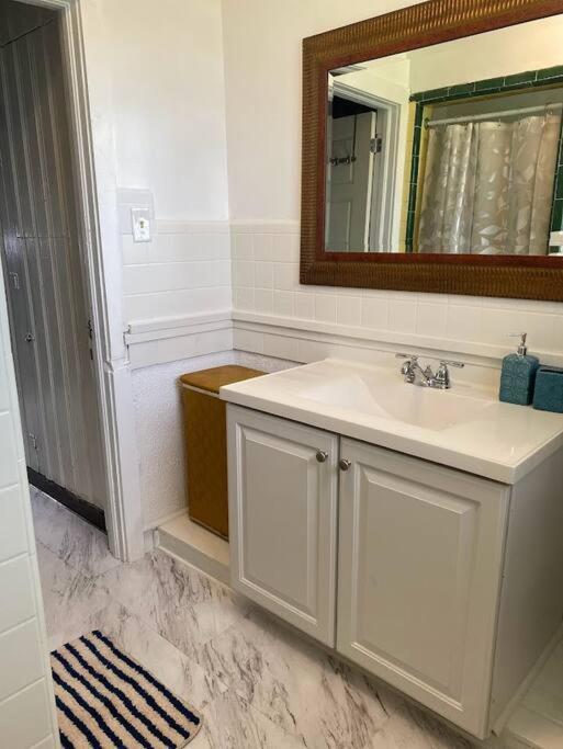 ג'קסונוויל Cozy Home, King Bed, 3 Bedrooms,Close To Downtown Beaches Towncenter מראה חיצוני תמונה