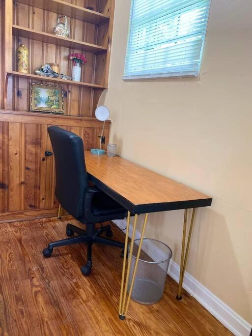 ג'קסונוויל Cozy Home, King Bed, 3 Bedrooms,Close To Downtown Beaches Towncenter מראה חיצוני תמונה